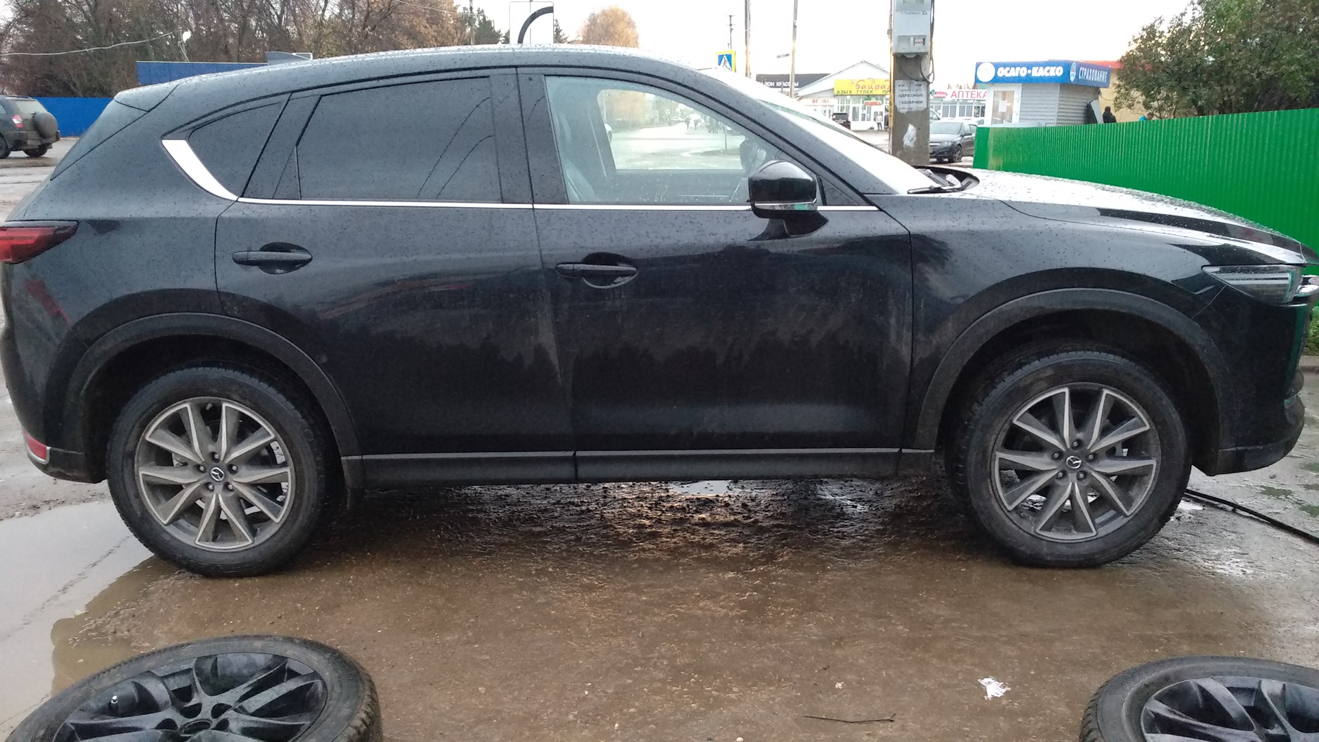 Какие диски на мазду сх 5. Диски р19 мазда сх5. mazda cx-5 диски r19. покрасил диски мазда сх5 в черный. диски скад как у мазды cx-5.
