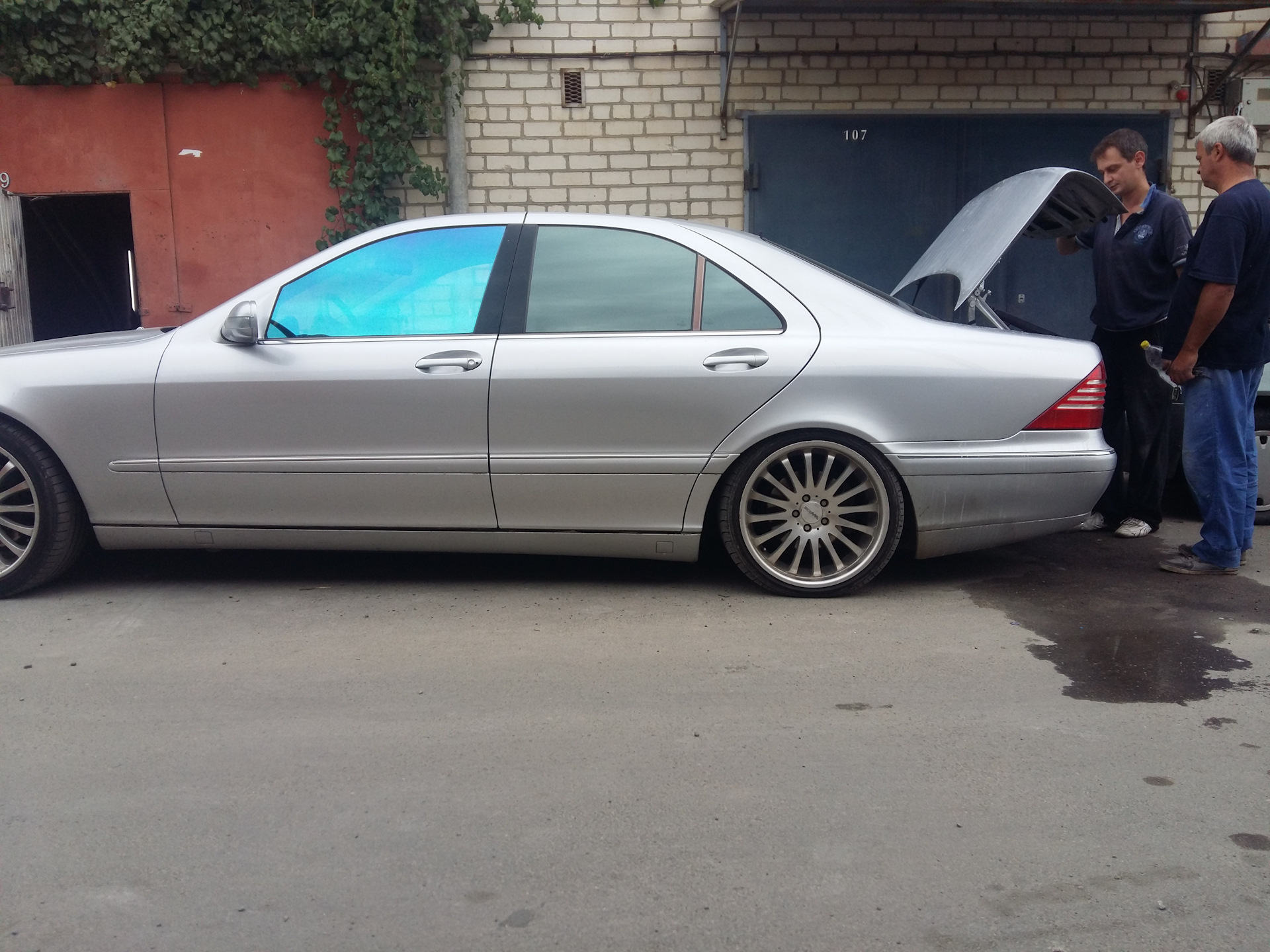 упала пневма, упало настроение (( — Mercedes-Benz S-Class (W220), 3,2 л,  2001 года | поломка | DRIVE2