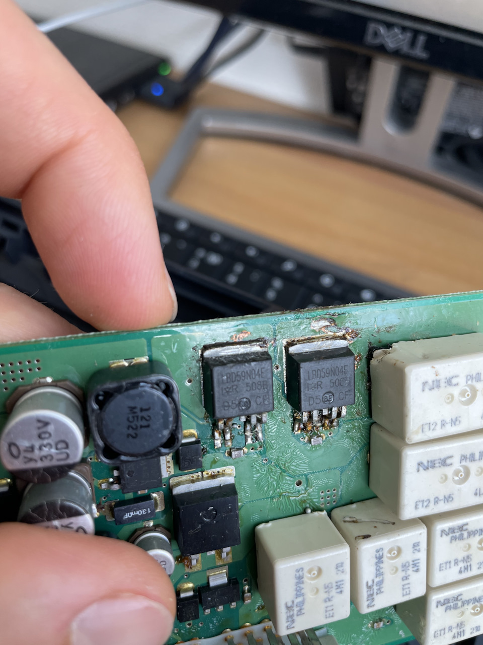 Мосфет от 22года (LBD59N04E), блок: 5L1T-14B663-AF — Lincoln Navigator (2G)