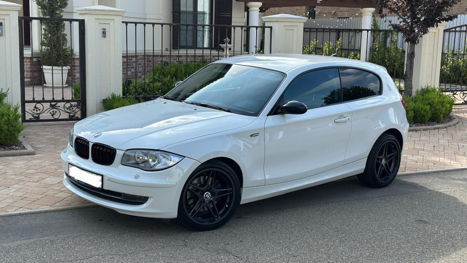 BMW 1 series 🄽🄾🅂🄵🄴🅁🄰🅃🅄