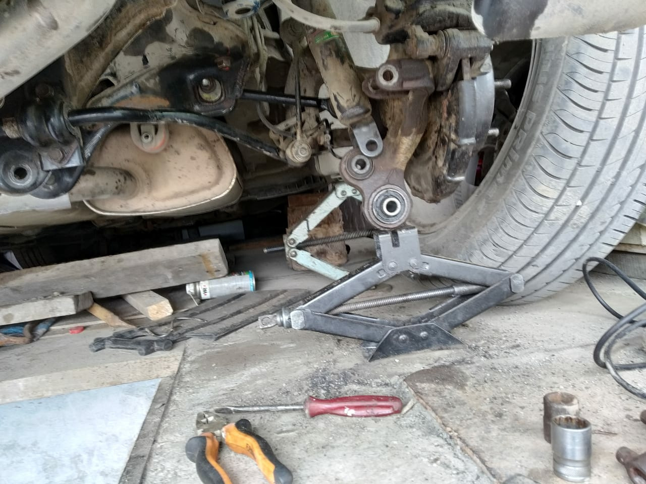 Задняя подвеска. Замена сайленблоков. — KIA Ceed (1G), 1,6 л, 2010 года ...
