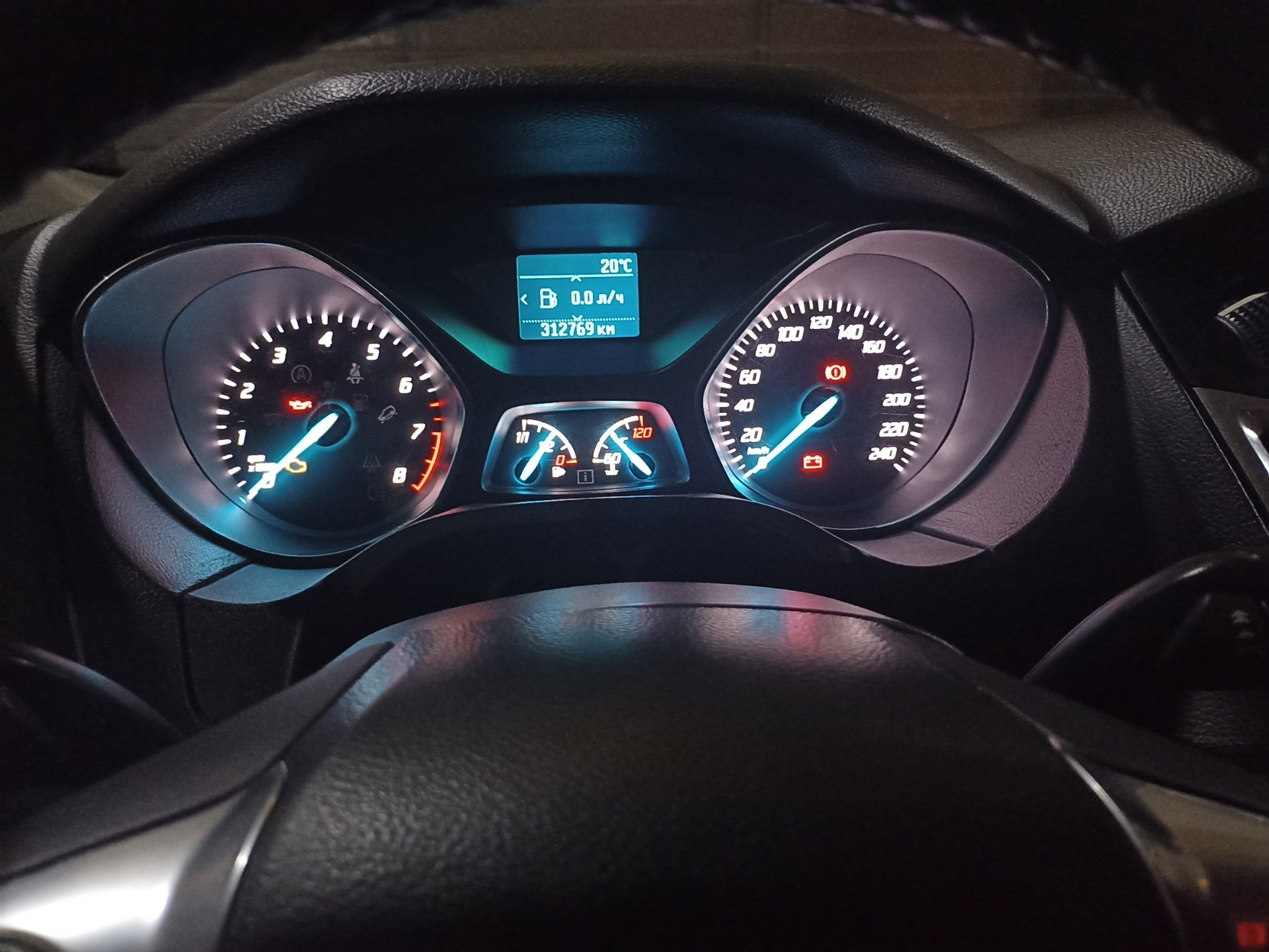 Панель приборов не РП7))) — Ford Focus Hatchback III, 1,6 л, 2011 года ...