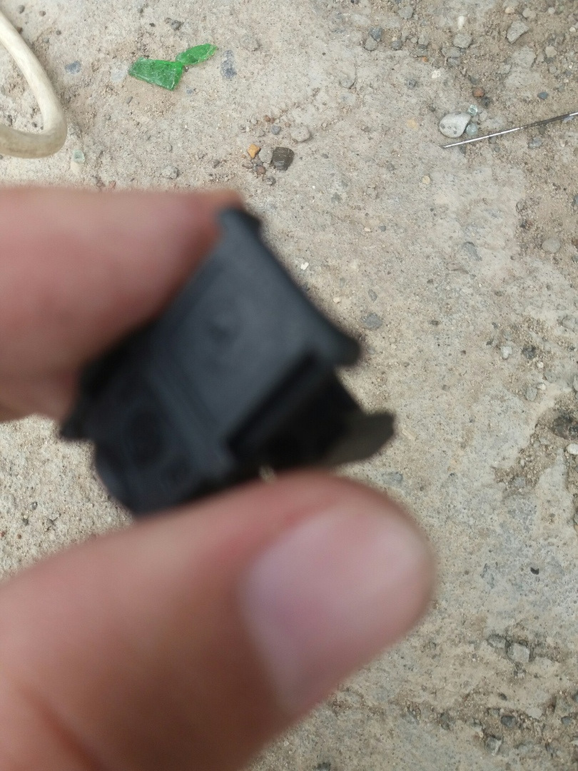 новый штекер — Mercedes-Benz E-Class (W124)