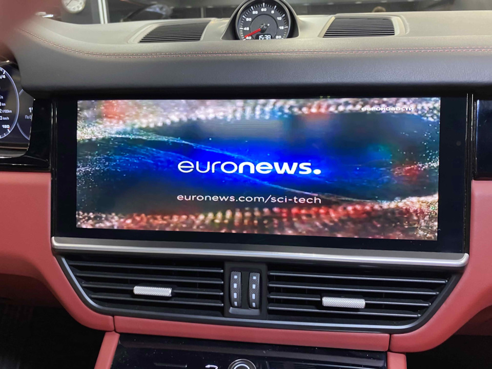 3EAAAgC 2 A 960 заставка порше кайен на телефон