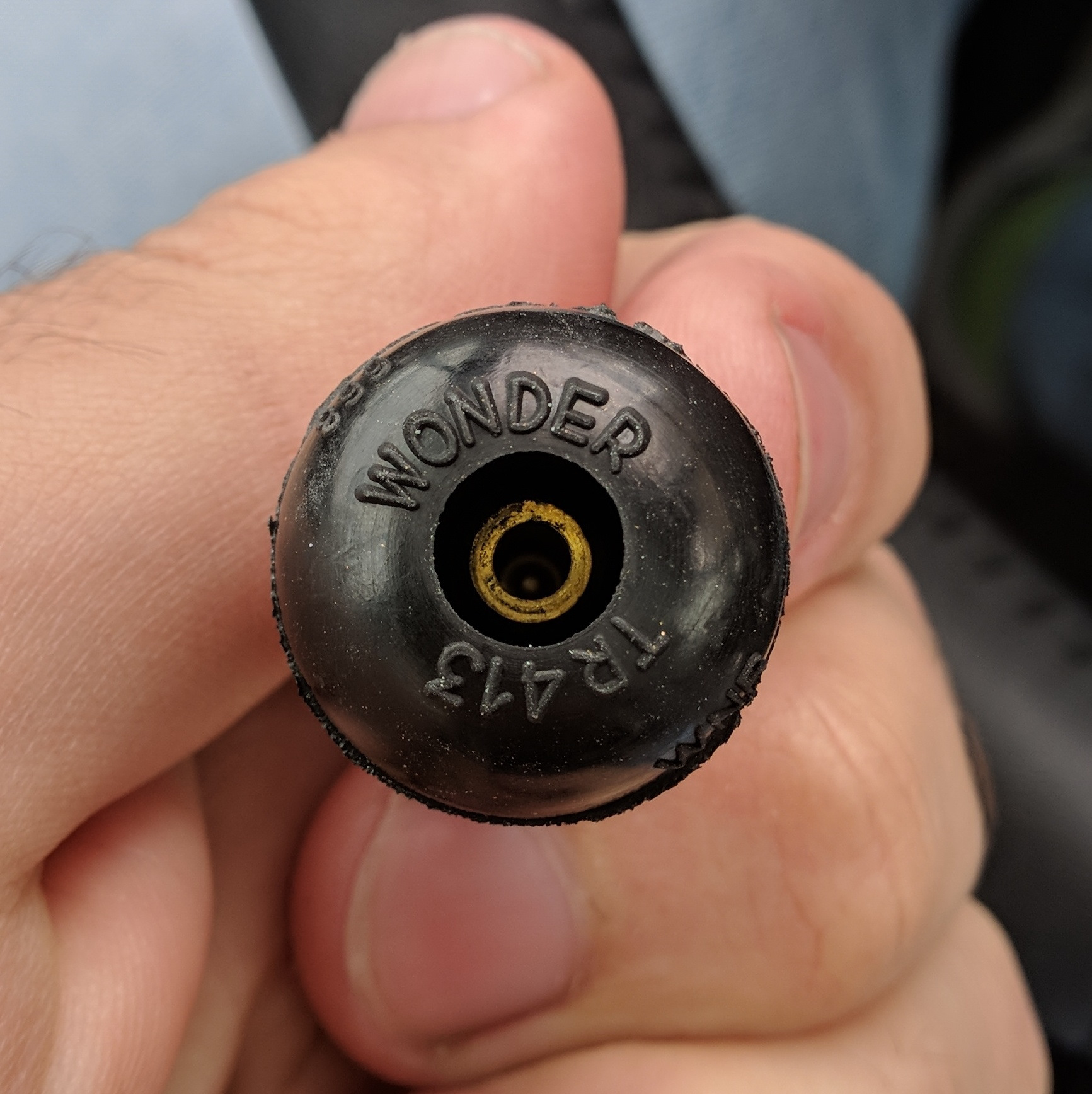 Замена вентилей на VAG — Peugeot 308 (1G), 1,6 л, 2011 года | колёсные ...