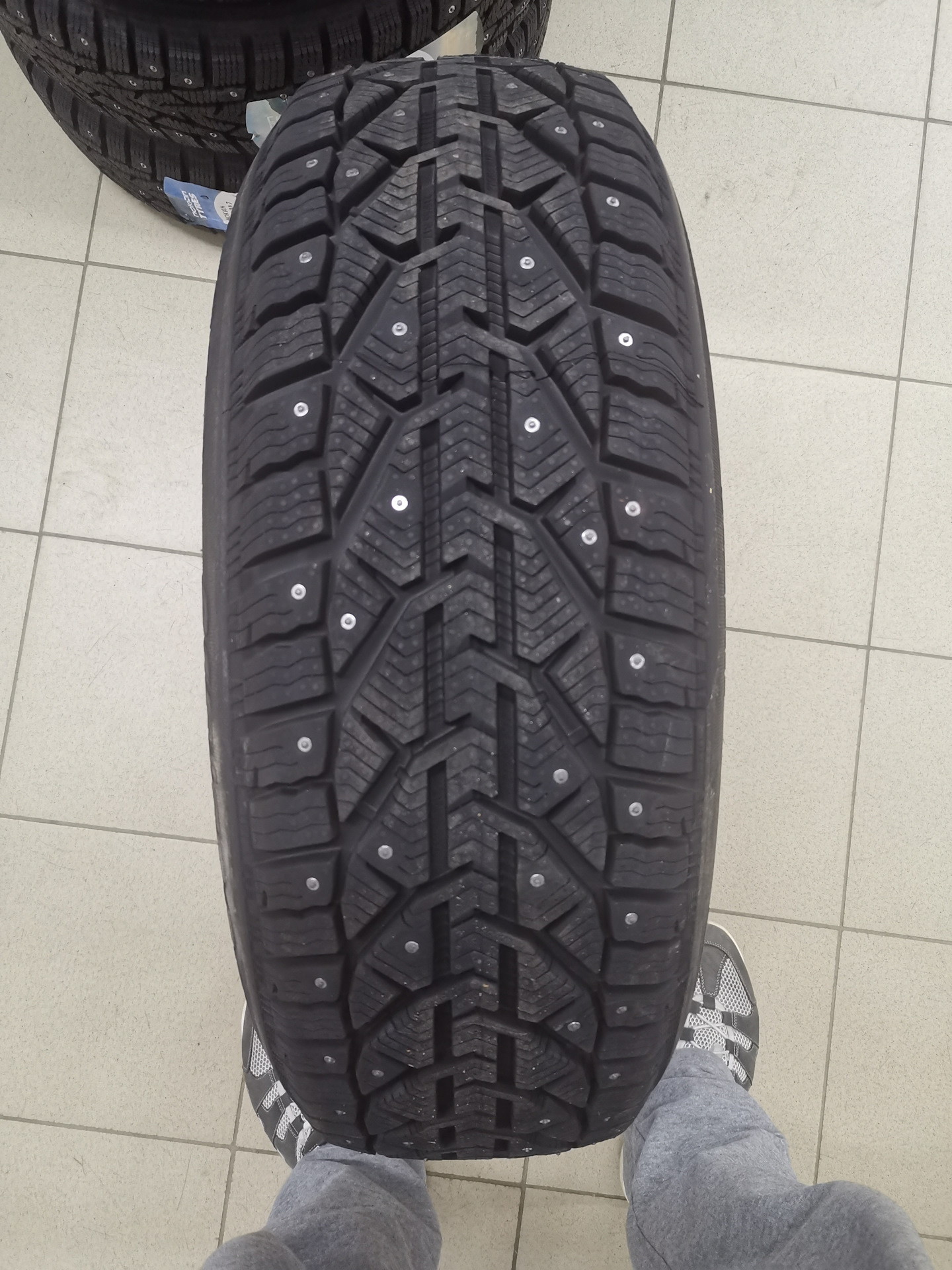 Tigar ice 215 65 r17. Tigar ice 215 65 r17. Tigar suv ice 215/65 r17. Автошина tigar 225/55 r18 102t xl tl suv ice ш. Шина tigar ice 195/65 r15 95t.
