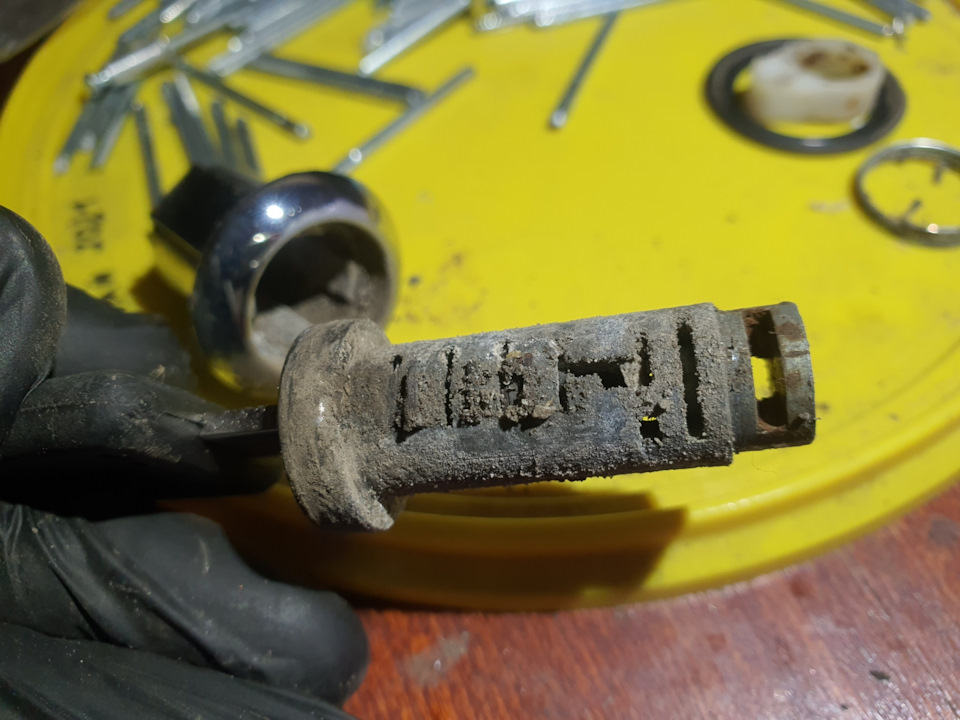 Ремонт личинок замков Лада — Lada Приора универсал, 1,6 л, 2013 года ...