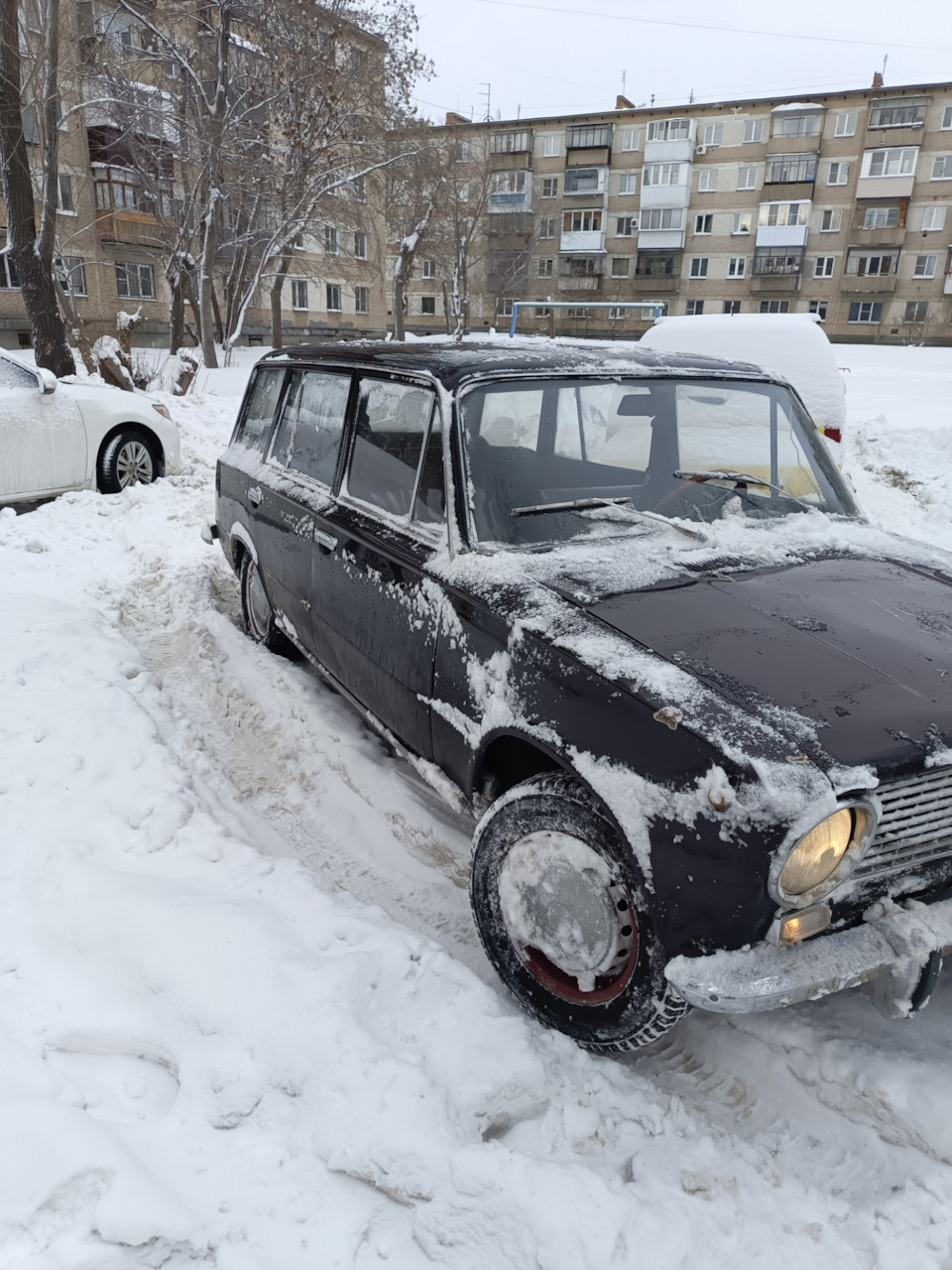 Добрые соседи — Lada 2102, 1,2 л, 1974 года | рейтинг и продвижение | DRIVE2