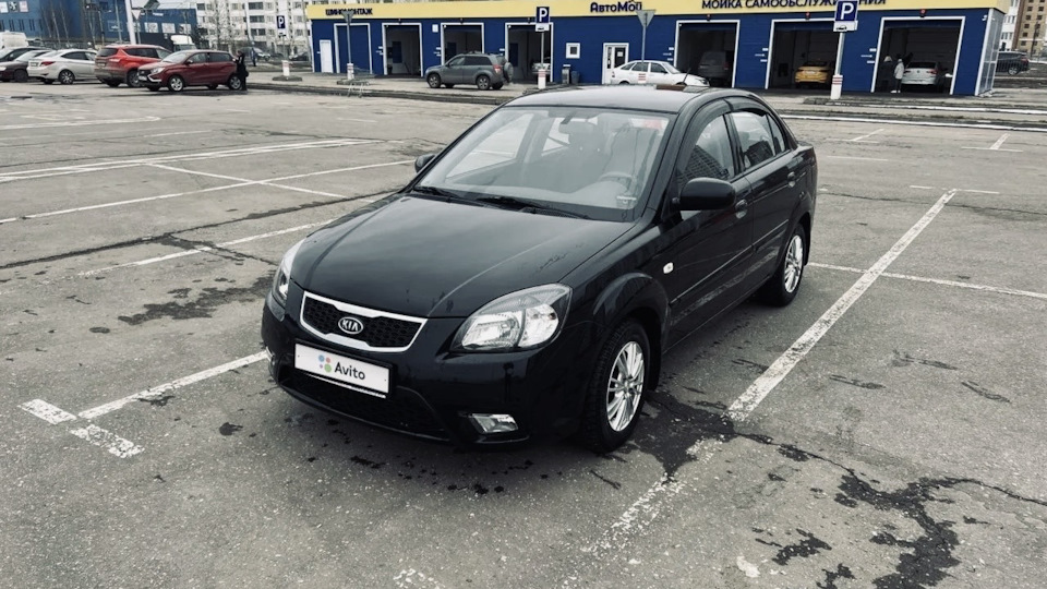 KIA Rio (2G) 1.4 бензиновый 2011 | Первая машина на DRIVE2