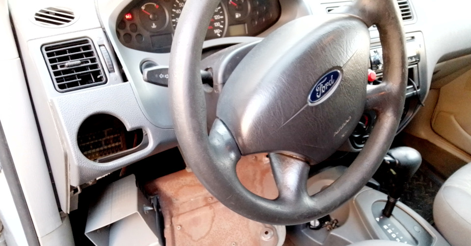 Фото в бортжурнале Ford Focus Sedan II