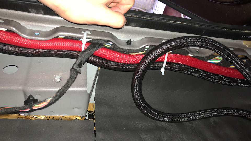 Установка "морды" Yaesu FT-7900 в салоне — Volvo XC90 (1G), 2,4 л ...