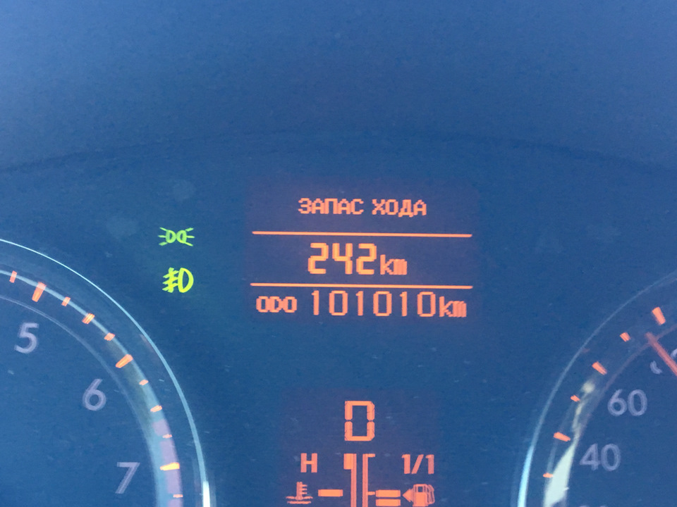 101010 Toyota Avensis III 1 8 2011 101010-toyota-avensis-iii-1-8-2011
