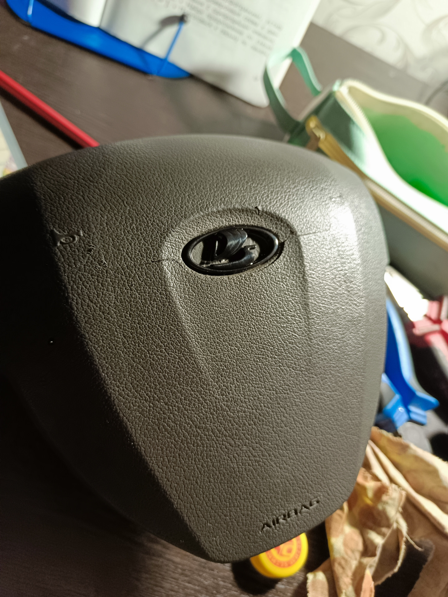 Замена шильдика на руле (перешивка руля в процессе) — Lada Приора седан ...