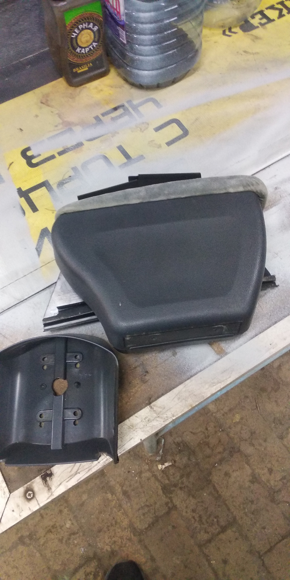 Доукомплектация по салону — Toyota Vitz (10), 1 л, 1999 года ...