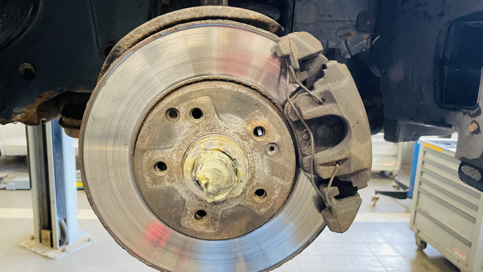 Замена переднего ступичного подшипника — Mercedes-Benz C-class (W202 ...