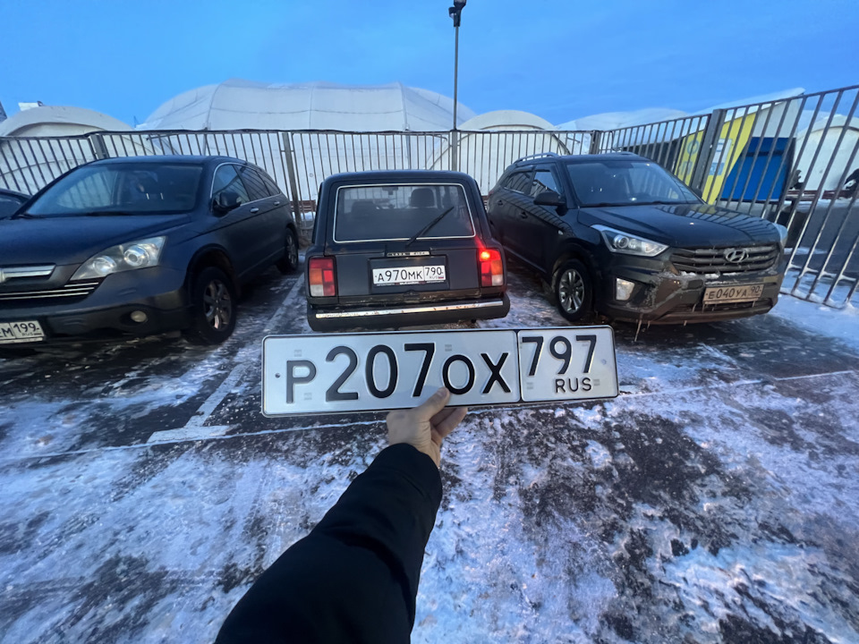 Субару зима приколы. Ездили с пацанами на разборку. Машина гарика сукачева бентли. Брали машин и ездили. Форд модель 1935 года ильф и петров.