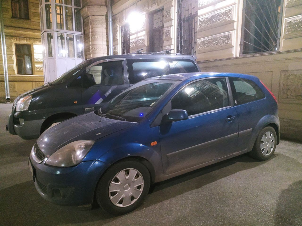 Липучка на зиму и новые колпаки — Ford Fiesta (Mk V), 1,6 л, 2007 года ...