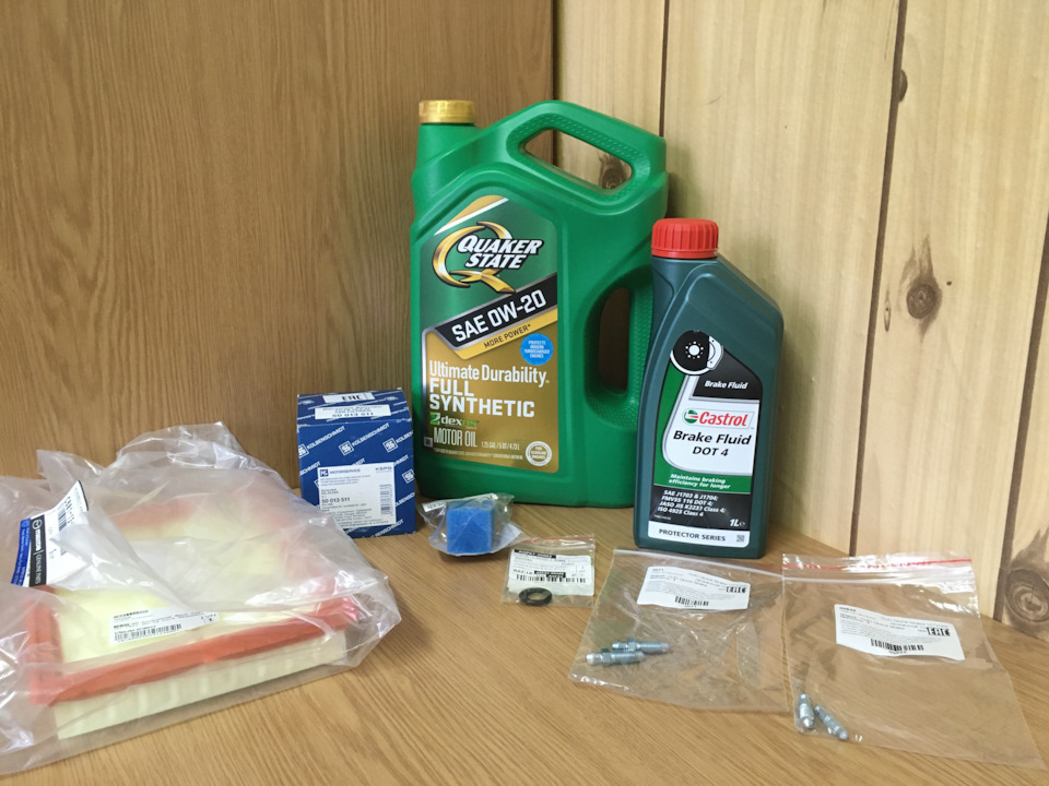 Предновогоднее ТО + замена тормозной жидкости и штуцеров прокачки ...