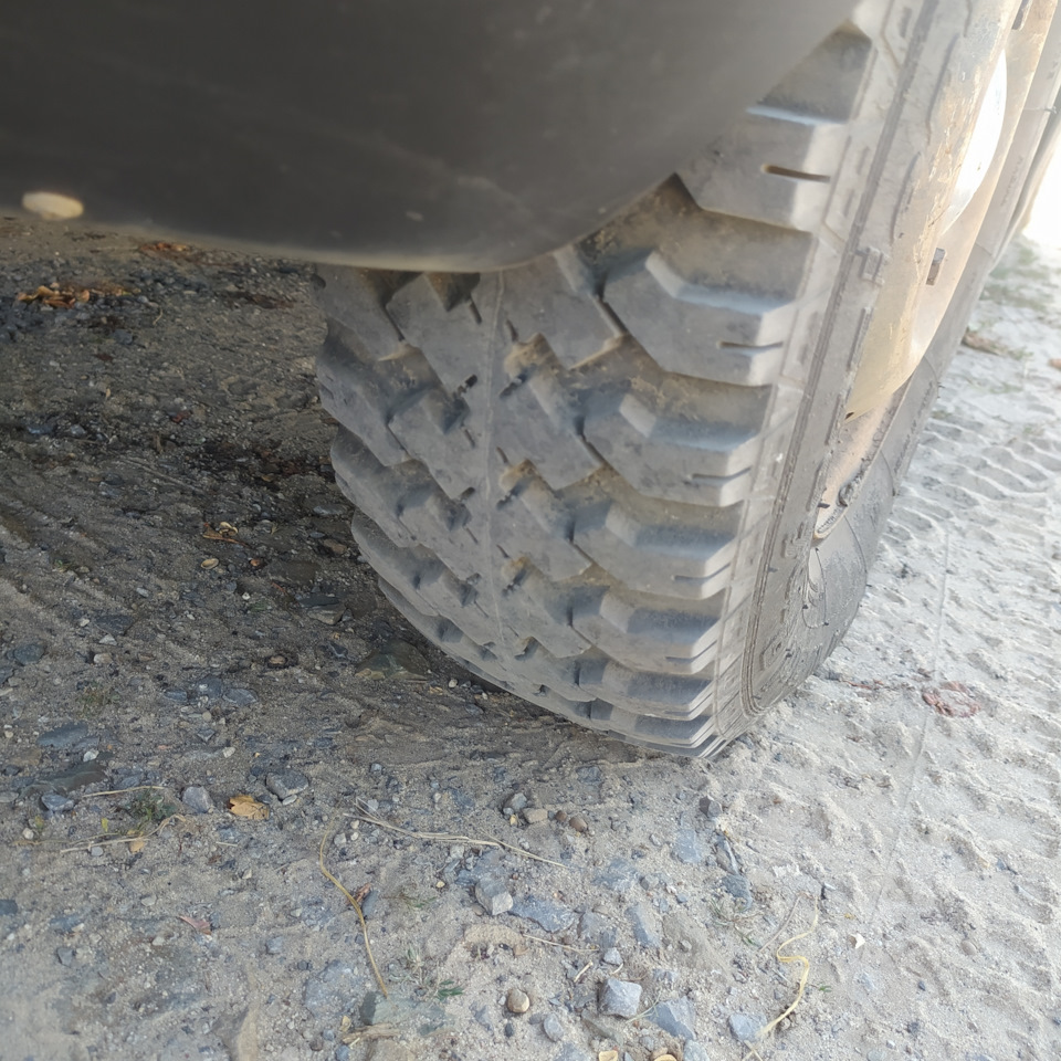 Forward professional 139 195 R16C — Chevrolet Niva GLX, 1,7 л, 2011 ...