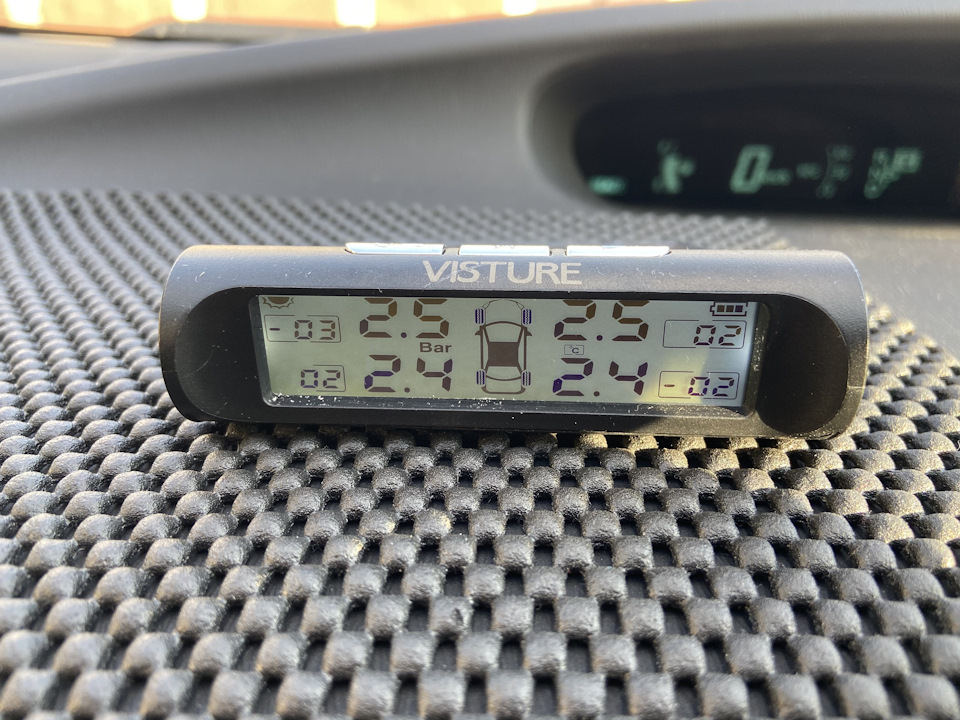 Датчики давления в колесах — Toyota Prius (30), 1,8 л, 2013 года ...