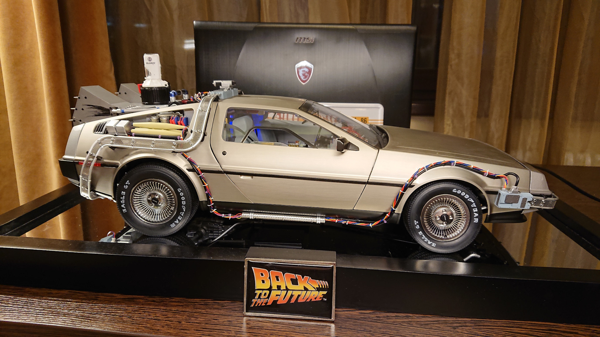 Купить Модель Dmc Delorean