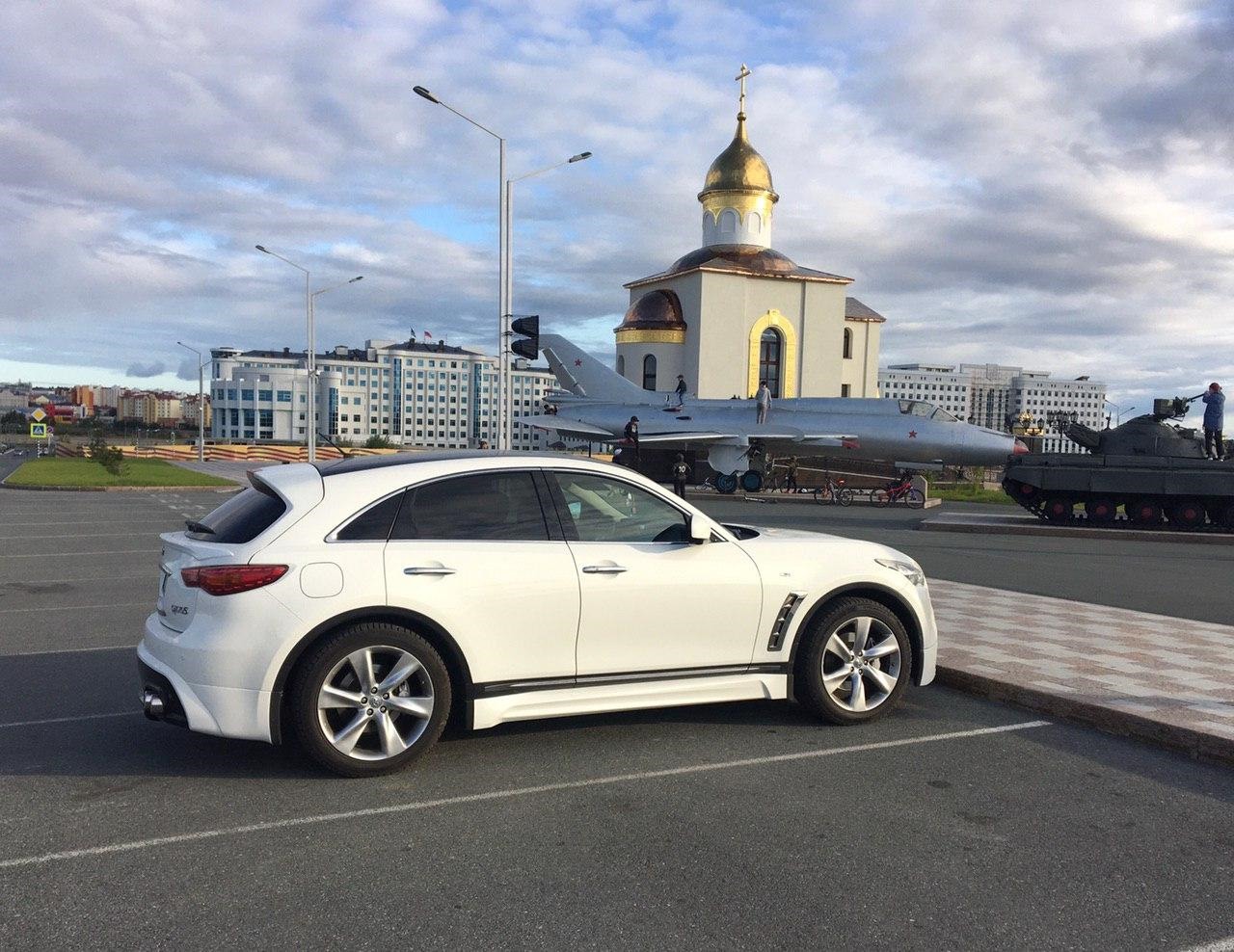 Infiniti qx70 Ferz