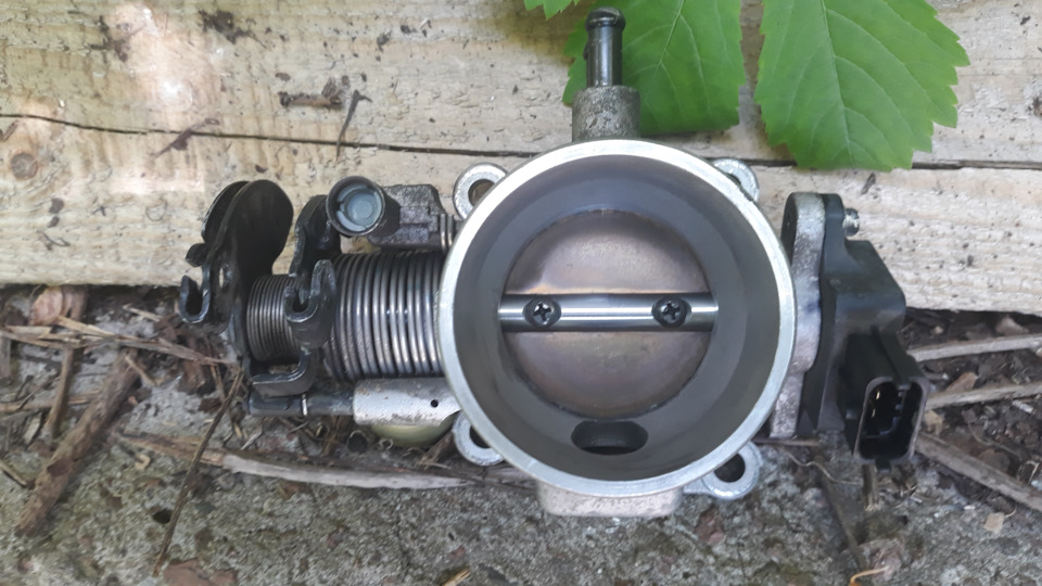 Чистка дроссельной заслонки и регулятора холостого хода — Hyundai ...