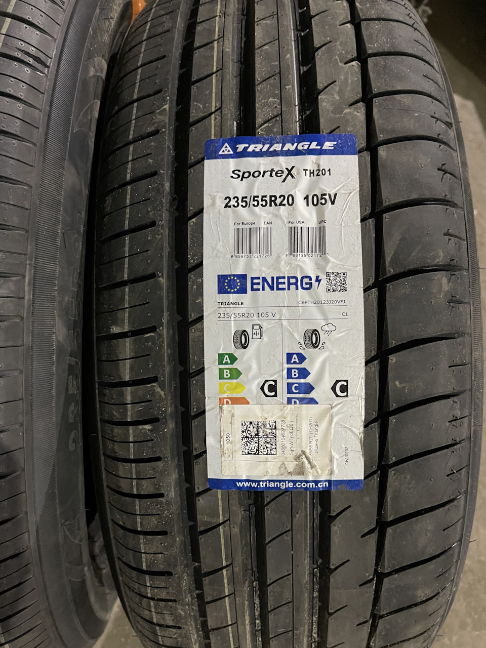 Летняя резина Triangle TH201 235/55 R20 105V — Infiniti QX60 (1G), 3,5 л,  2014 года | шины | DRIVE2