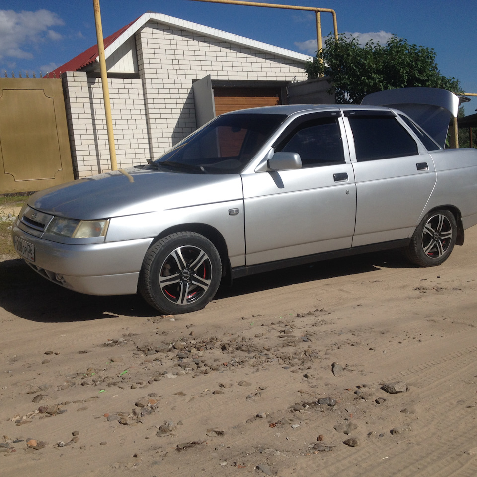 10 — Lada Приора седан, 1,6 л, 2008 года | покупка машины | DRIVE2