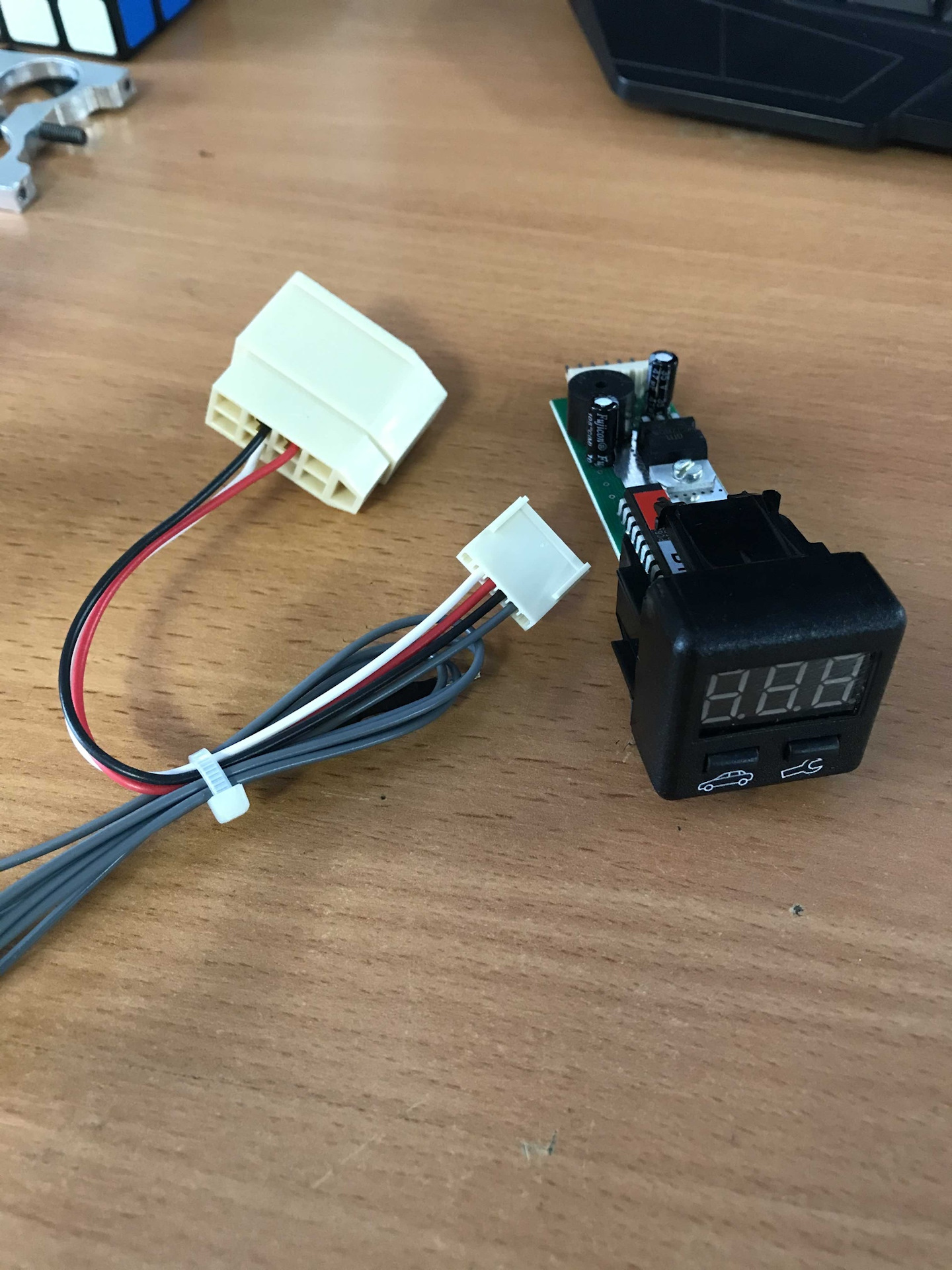 Корпус для бк штат х1. Бортовой компьютер для автомобиля уаз буханка. Бк х. Бортовой компьютер на икс рей штат мк-1. Бортовой компьютер в бмв x5.