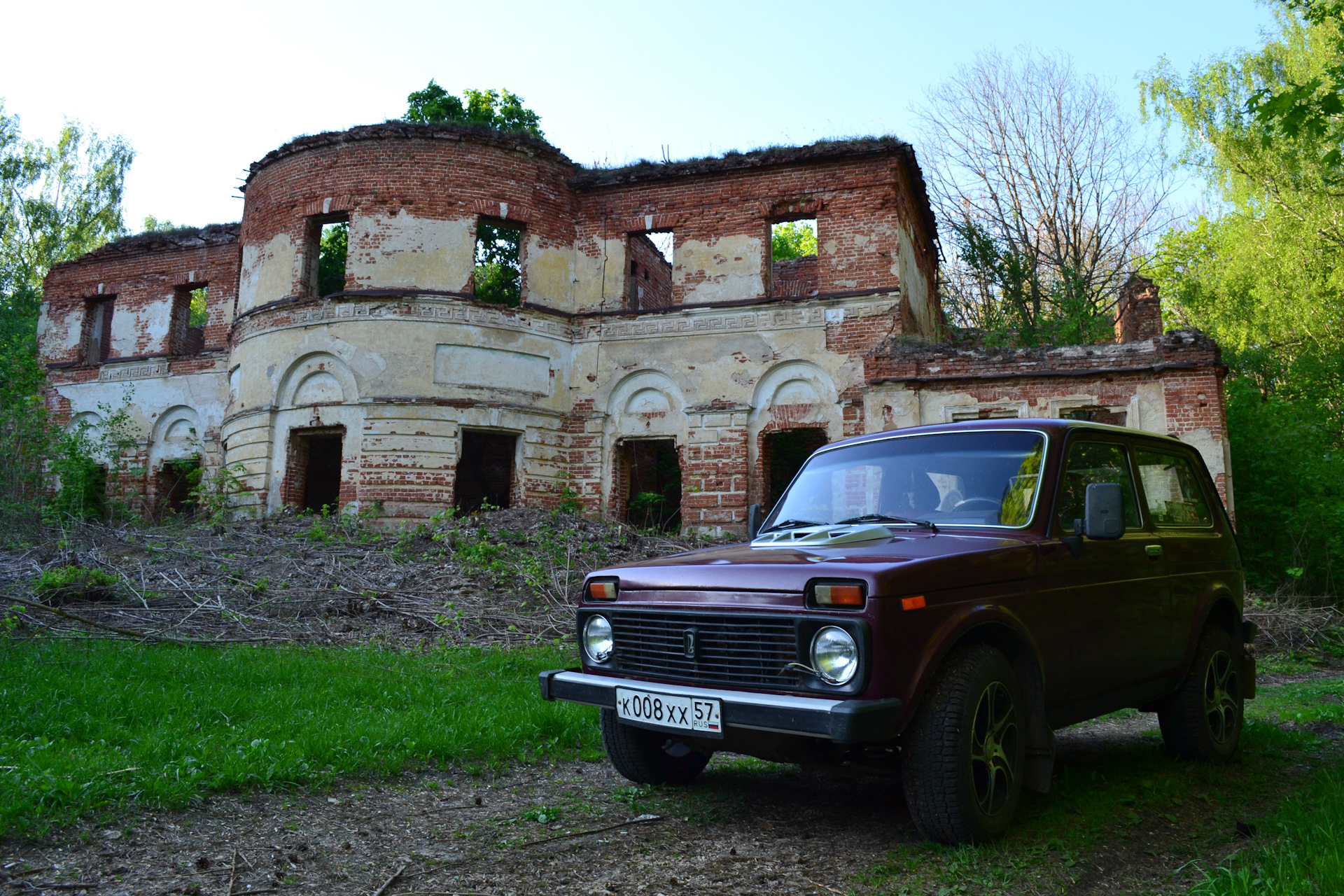 Усадьба Голицыных в с. Голунь (Орловская область) — Lada 4x4 3D, 1,7 л,  2003 года | путешествие | DRIVE2