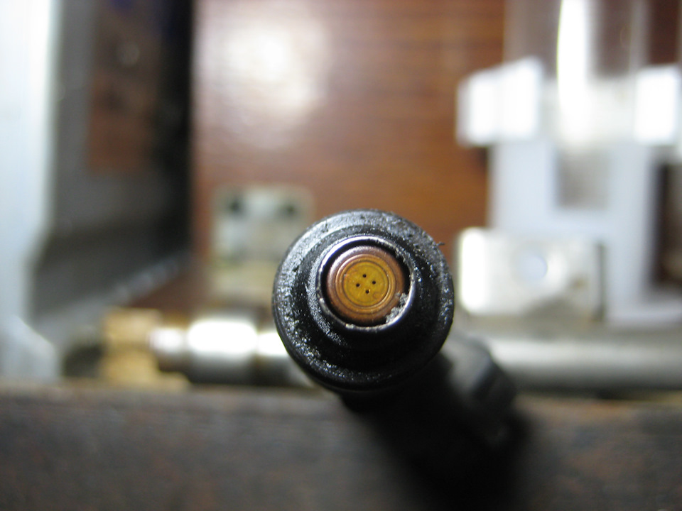 Промывка форсунок или как снизить расход на 1 л — Lada Приора седан, 1 ...