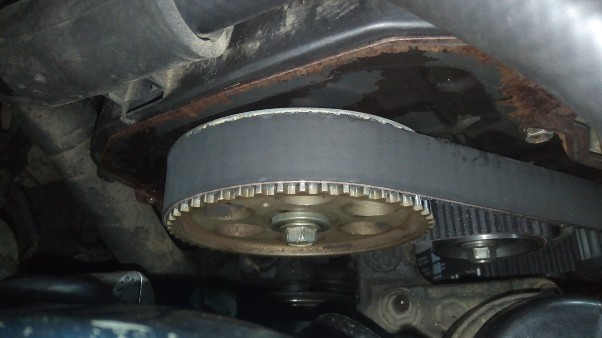 Помпа мотора 3s fe. Метки грм тойота калдина 2 литра. 6. Двс 3s привод помпы. Помпа мотора 3s fe.