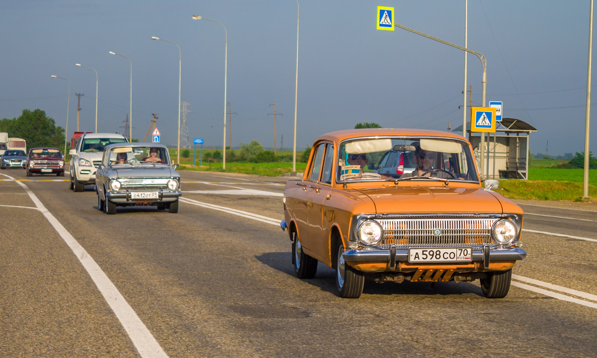 Майкоп газ. Автомобили Москвич в Монголии. Фестиваль автомобилей Москвич. Автофестиваль Майкоп 2018. Автофестиваль Битца СССР.