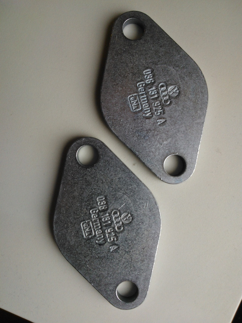 Заглушки егр ауди. Заглушки егр ауди c6 2. 5 дизель. 06a131120a. 06a131120f.