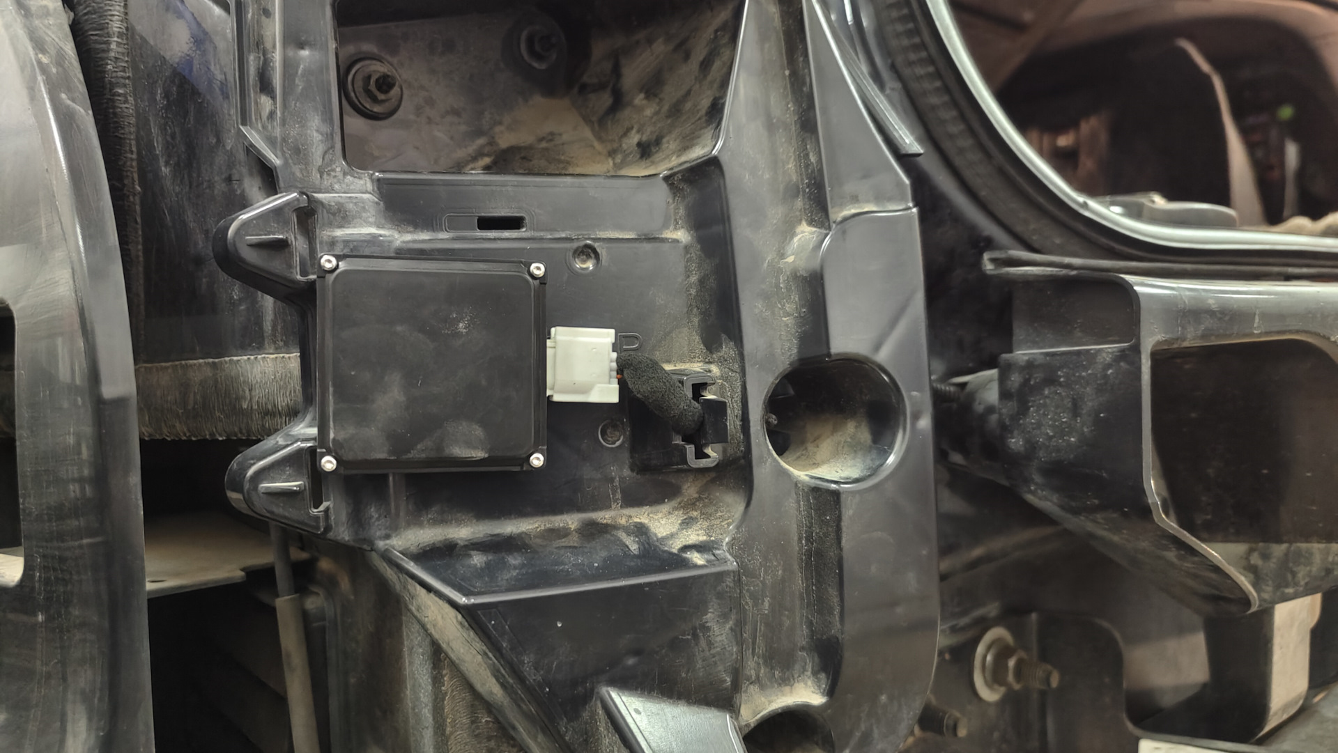 Установка системы контроля слепых зон автомобиля с Алиэкспрес — BMW X6 ...