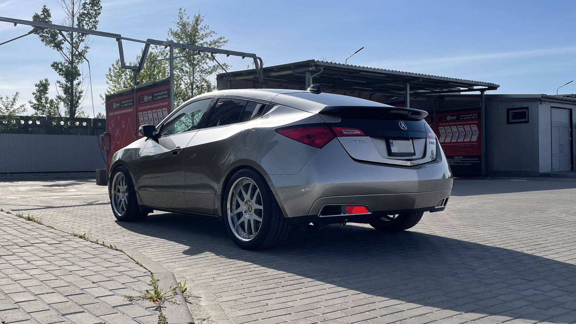 Acura ZDX 3.7 бензиновый 2011 | アキュラクザ на DRIVE2