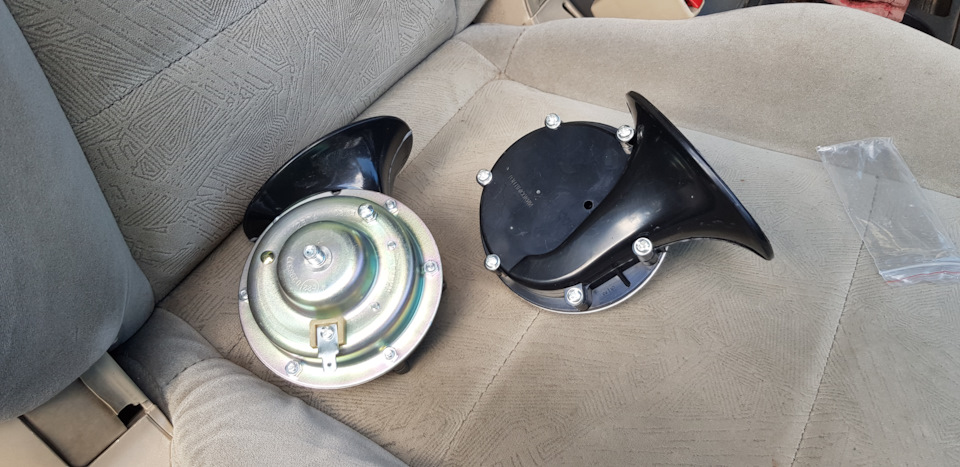 Установка Волговских сигналов на Mitsubishi Montero 3. — Mitsubishi ...