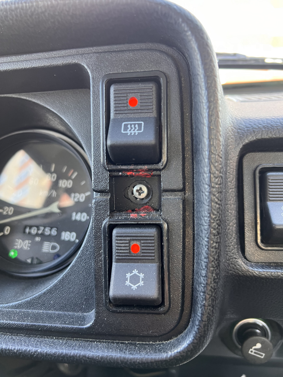 Кнопка печки ваз 2105. Кнопка включения габаритов 2105. Клавиша печки ваз 2105. Кнопки ваз 2105. 26.