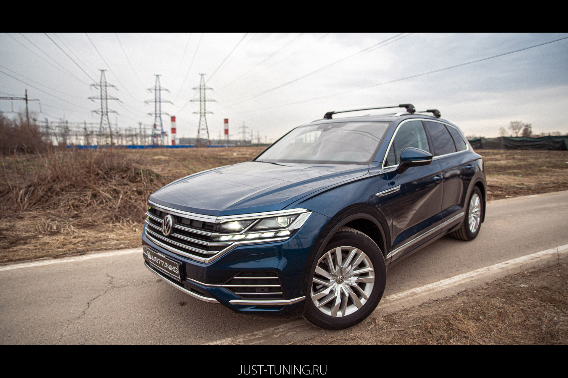 Сборка туарег. Туарег 2019. Suzuka Touareg. Фольксваген Туарег серый. Туарег 2019 серый.