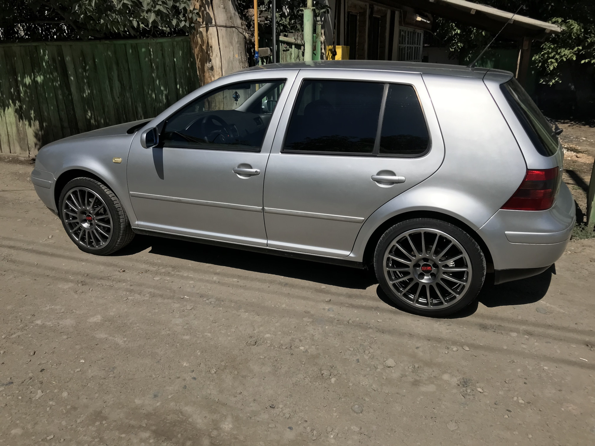 Глохнет при работе кондиционера — Volkswagen Golf Mk4, 2 л, 2002 года |  своими руками | DRIVE2