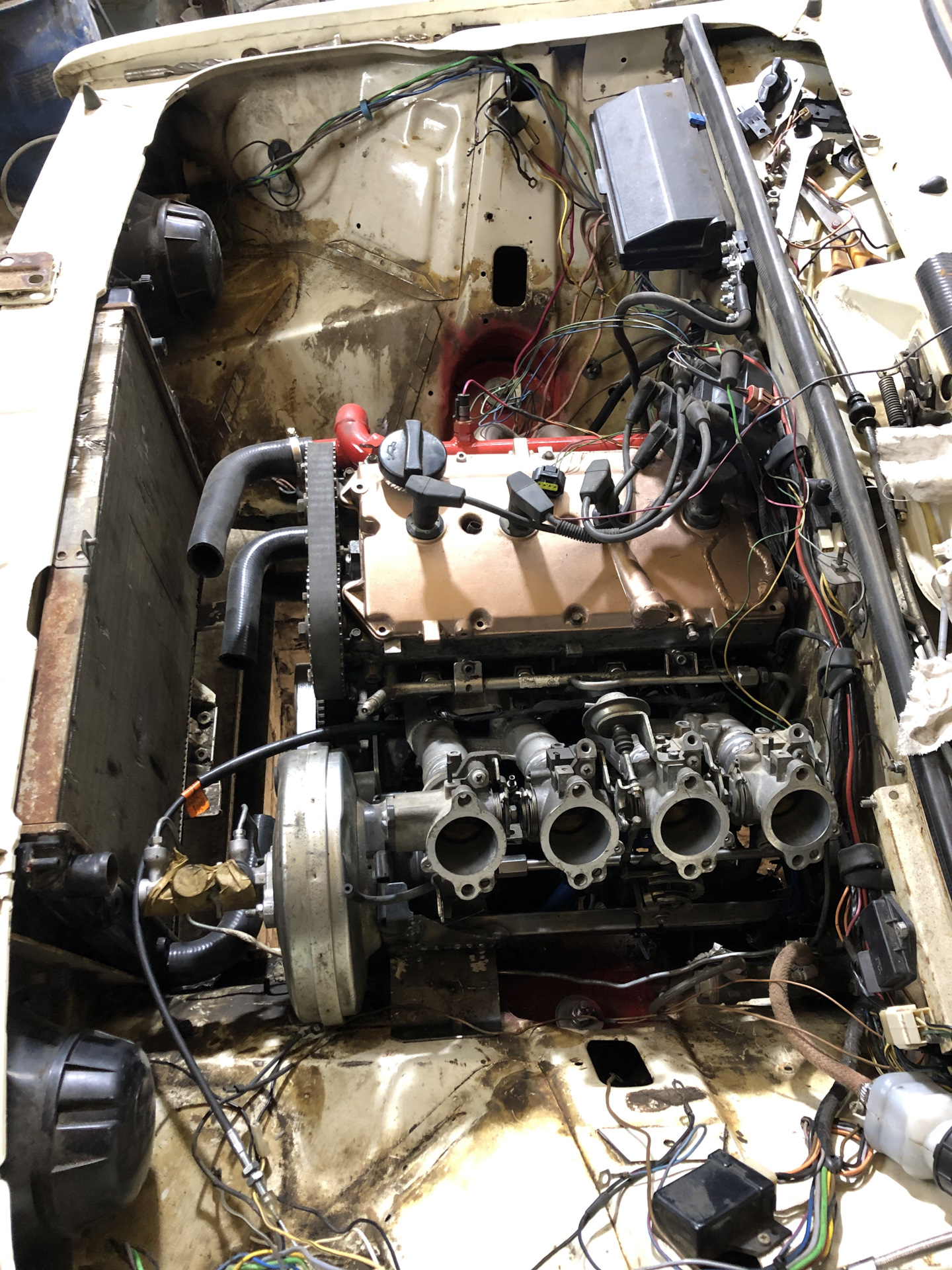 шеснарь на дросселях ваз 2107. ваз 2105 16v турбо. шеснарь на валах.