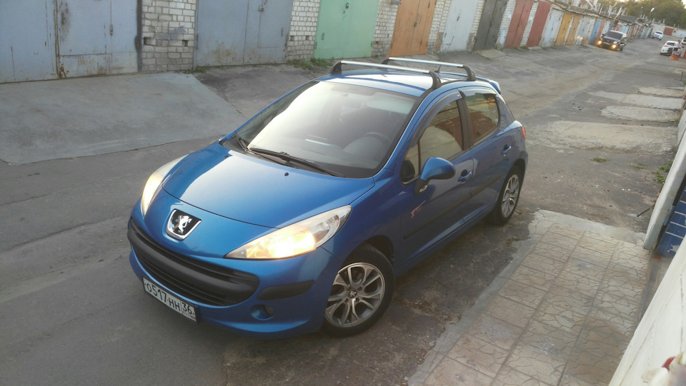 Турист эдишн. — Peugeot 207, 1,4 л, 2007 года | аксессуары | DRIVE2