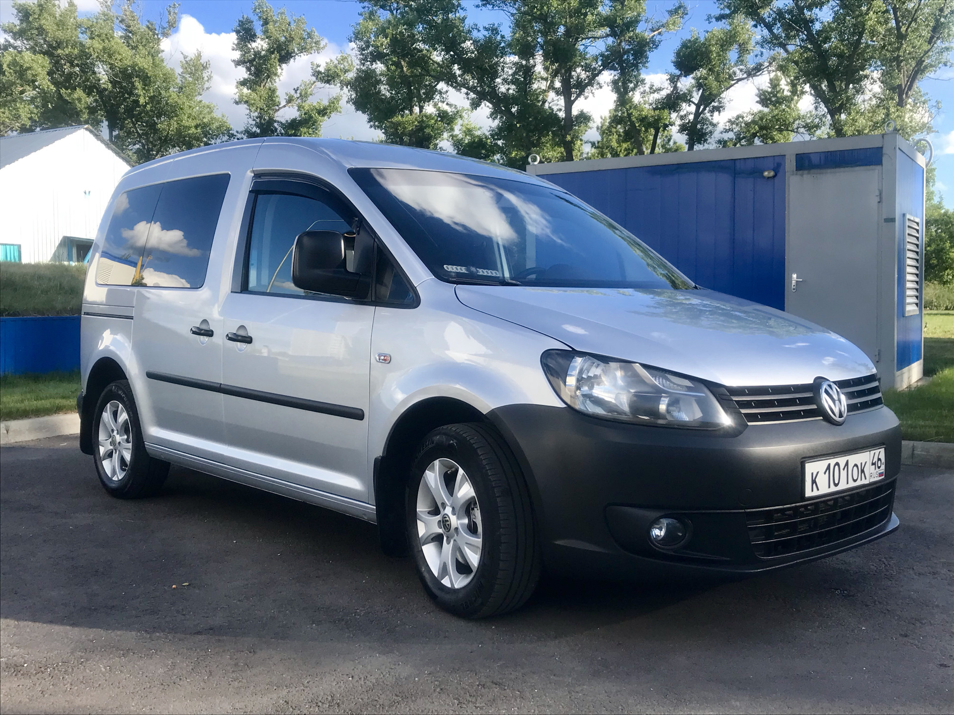 Volkswagen caddy 2011