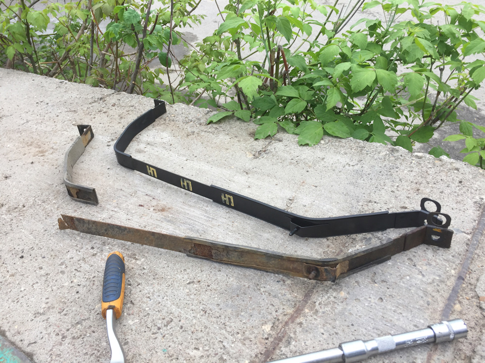 Замена хомутов бензобака — KIA Ceed (1G), 1,6 л, 2007 года | своими ...