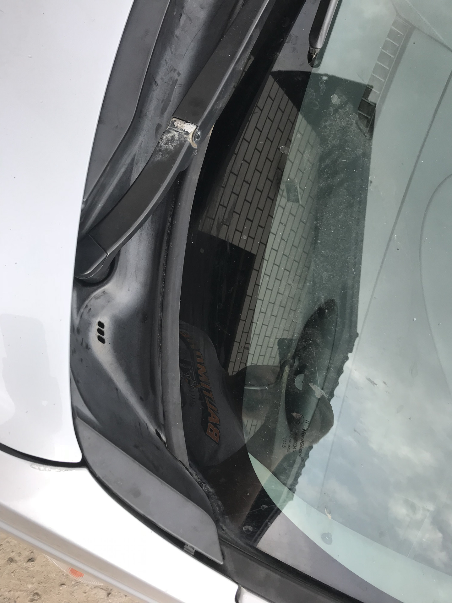 Замена трапеции дворников Паджеро 3 - Mitsubishi Pajero (3G), 3,2 л, 2003 года с