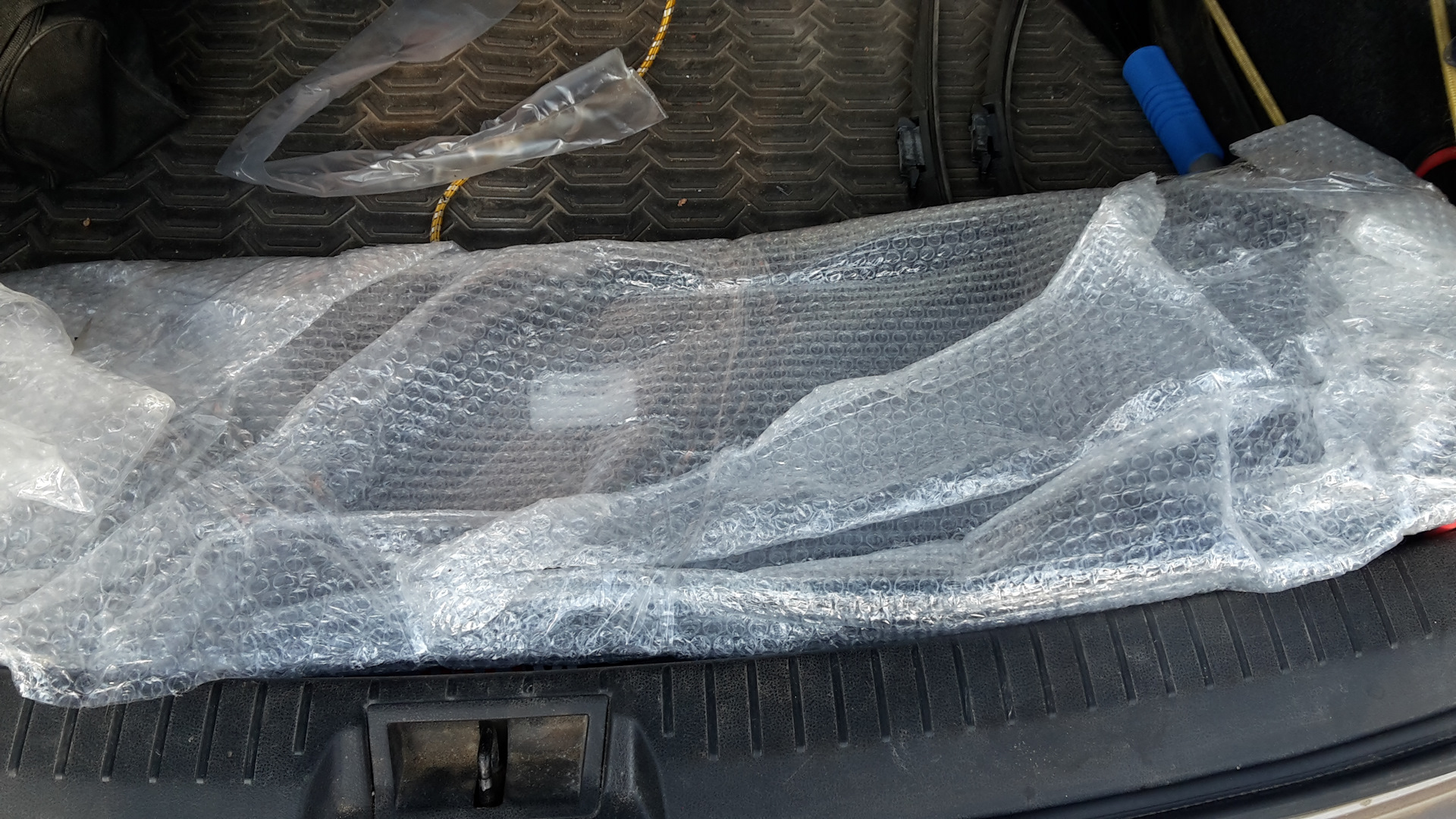 Передний пыльник двигателя — Nissan Qashqai (1G), 2 л, 2011 года ...