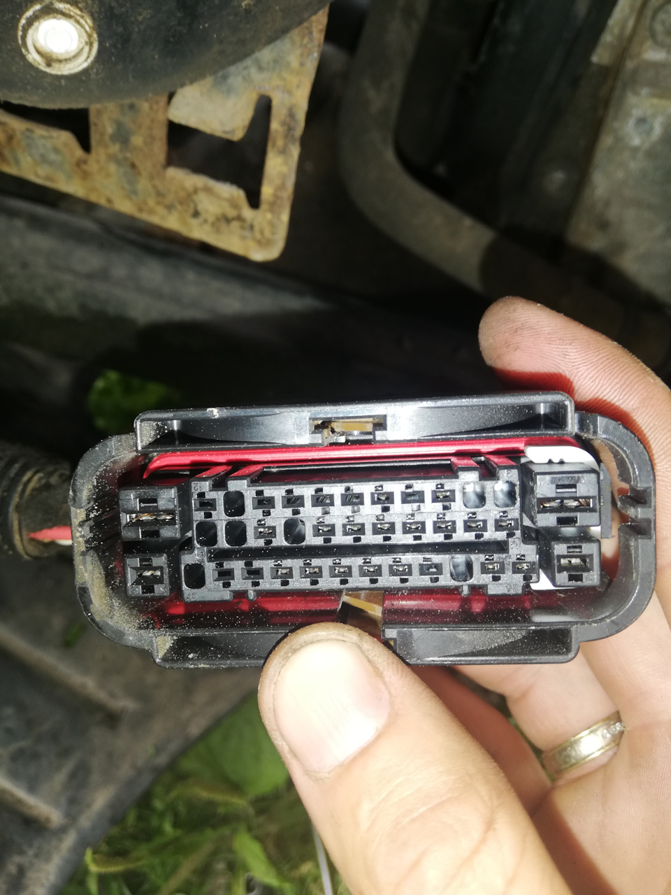 Фишка без грязи и воды — Peugeot 308 (1G)