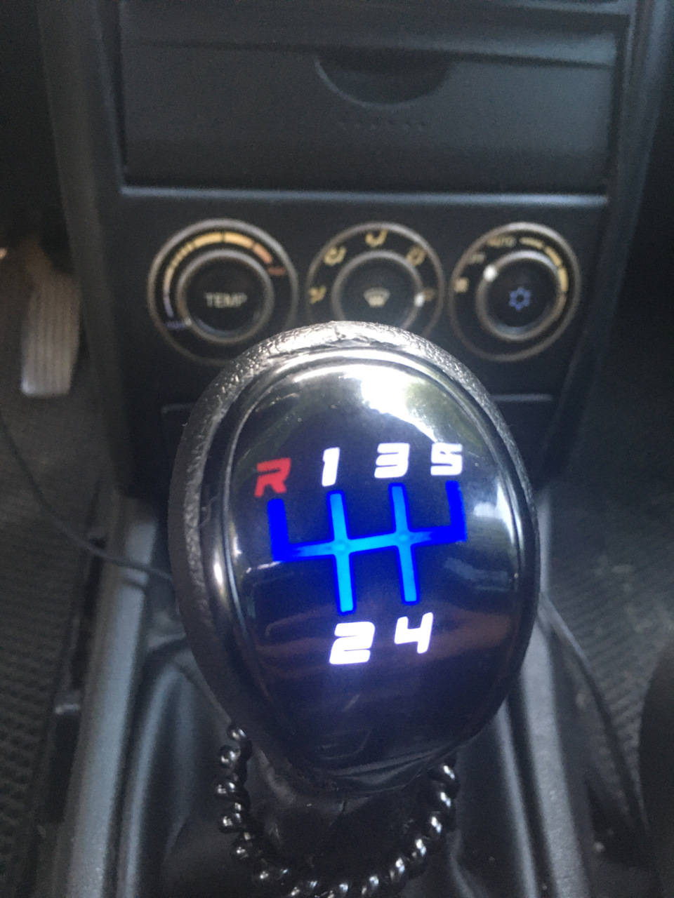 Ручка кпп с подсветкой от Вест в Приору — DRIVE2
