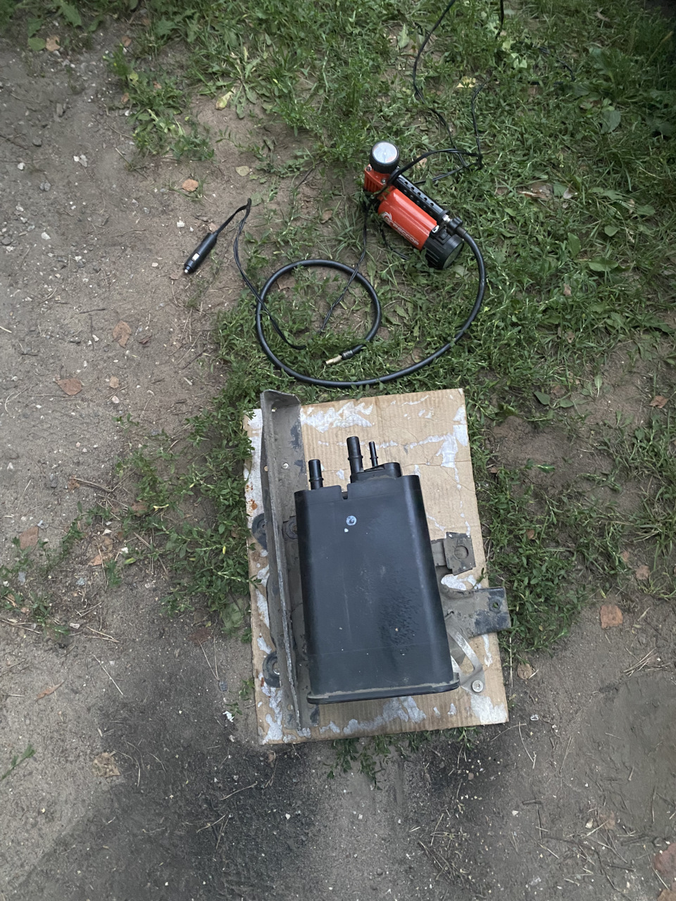 Чистка адсорбера Volvo S60 — Volvo S60 (2G), 2,5 л, 2012 года | поломка ...